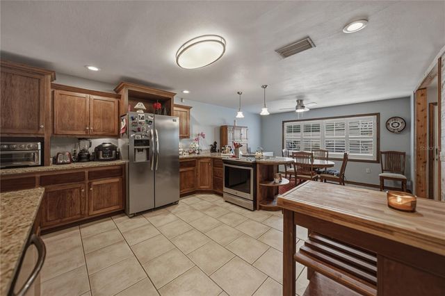 505 MAGGIE CIRCLE, Winter Haven, FL 33880
