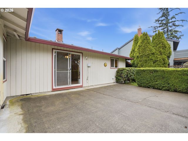 17300 TIMOTHY Way, Gladstone, OR 97027