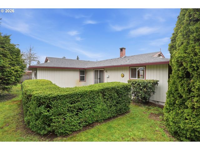 17300 TIMOTHY Way, Gladstone, OR 97027