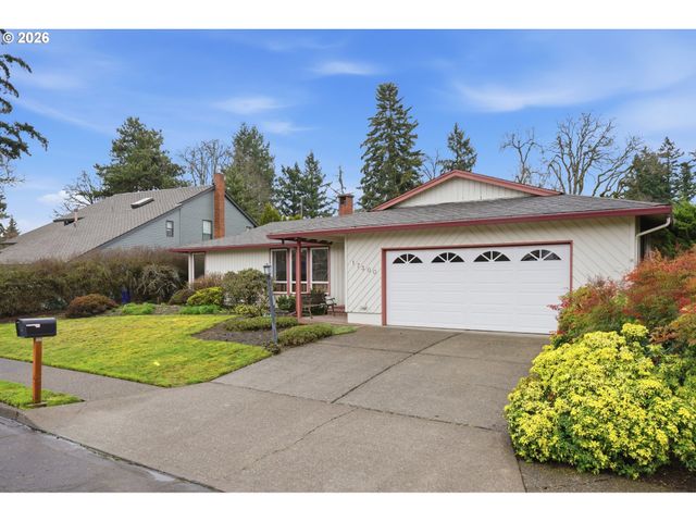 17300 TIMOTHY Way, Gladstone, OR 97027