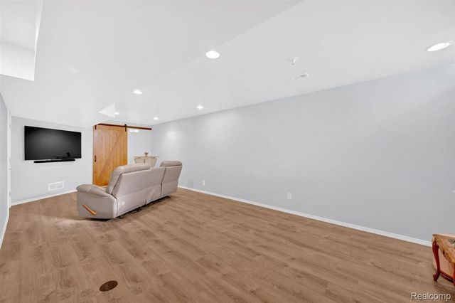 56386 Desert Court, Macomb Township, MI 48042