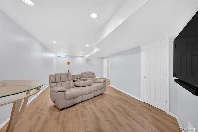 56386 Desert Court, Macomb Township, MI 48042