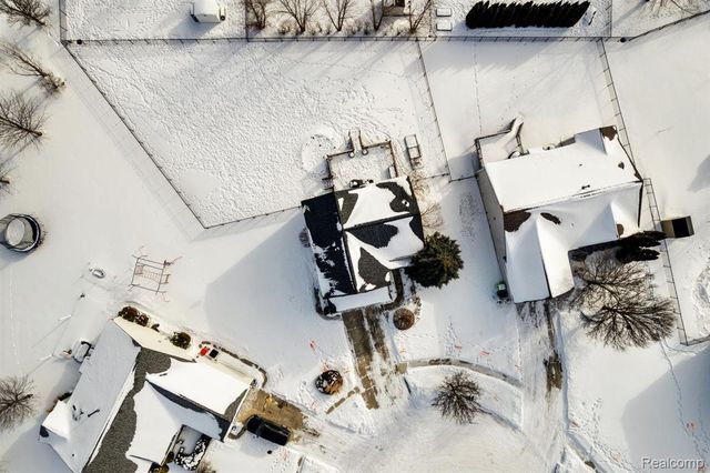 56386 Desert Court, Macomb Township, MI 48042