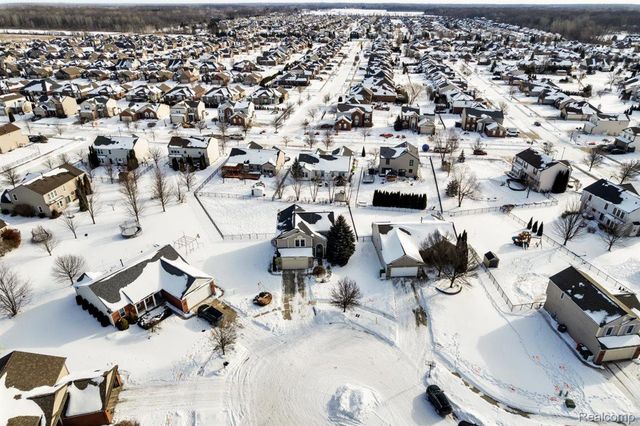 56386 Desert Court, Macomb Township, MI 48042