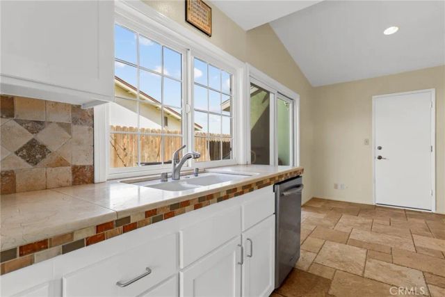 3441 Kimber Drive, Newbury Park, CA 91320