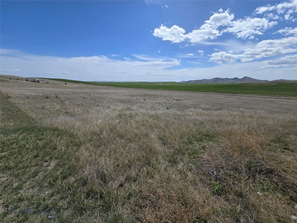 16 Naya Niki Peak, Three Forks, MT 59752