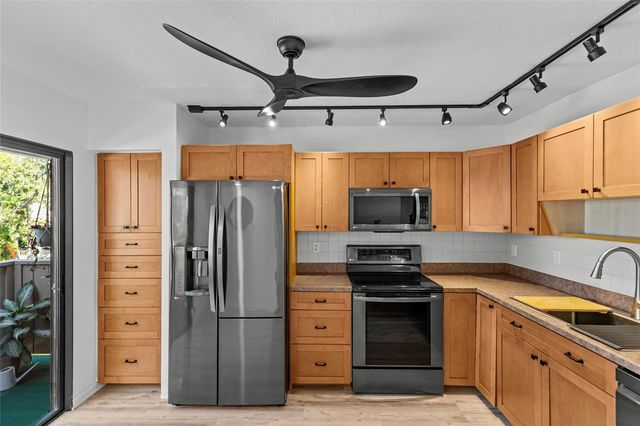 1636 BROOKHOUSE DRIVE 230, Sarasota, FL 34231