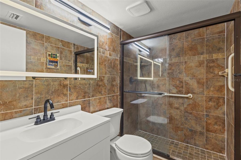 Image 31 of property listing at 1636 BROOKHOUSE DRIVE 230, Sarasota, FL 34231