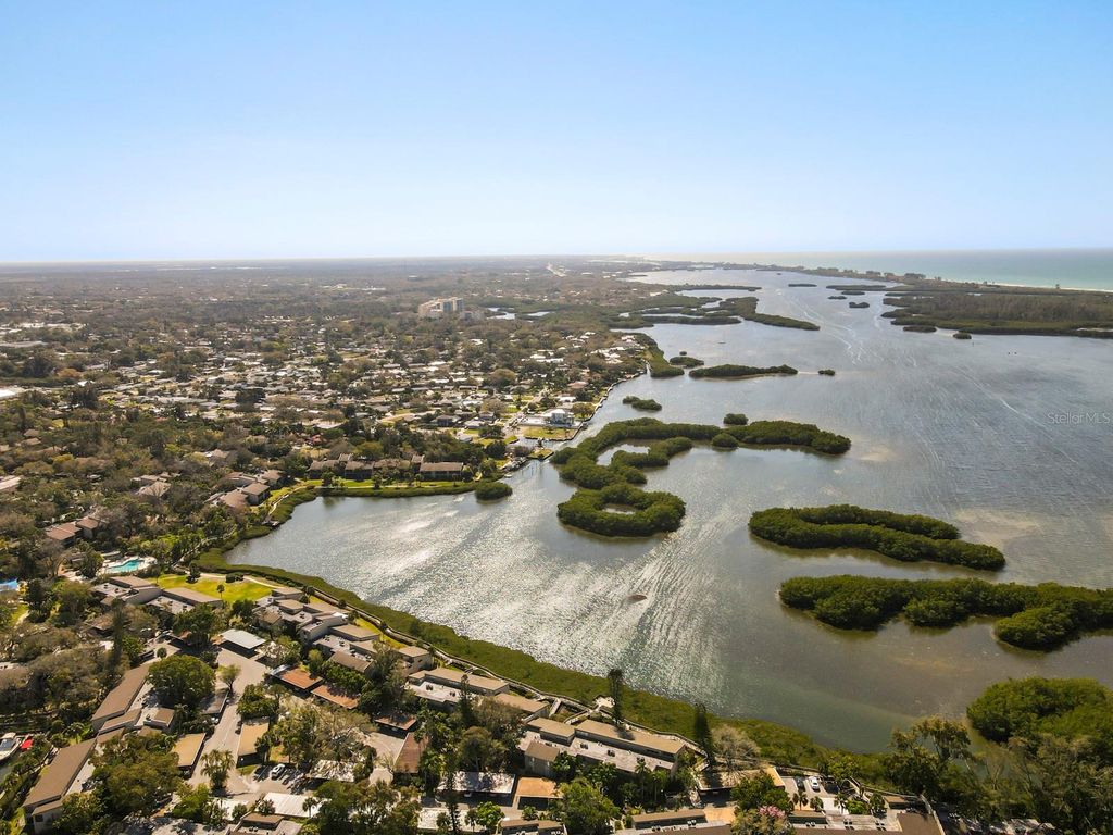 Image 34 of property listing at 1636 BROOKHOUSE DRIVE 230, Sarasota, FL 34231