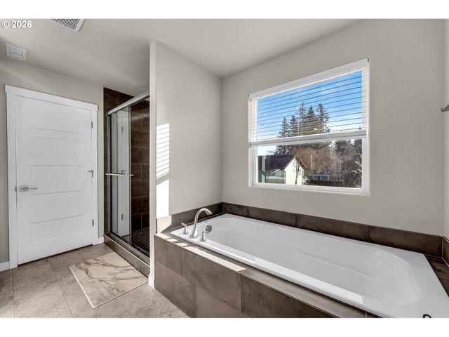 8635 Ne 70TH Cir, Vancouver, WA 98662