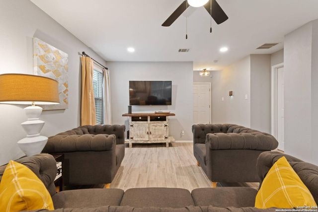 655 Rattler Bluff, San Antonio, TX 78251