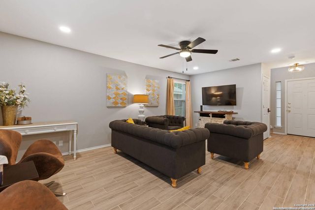 655 Rattler Bluff, San Antonio, TX 78251