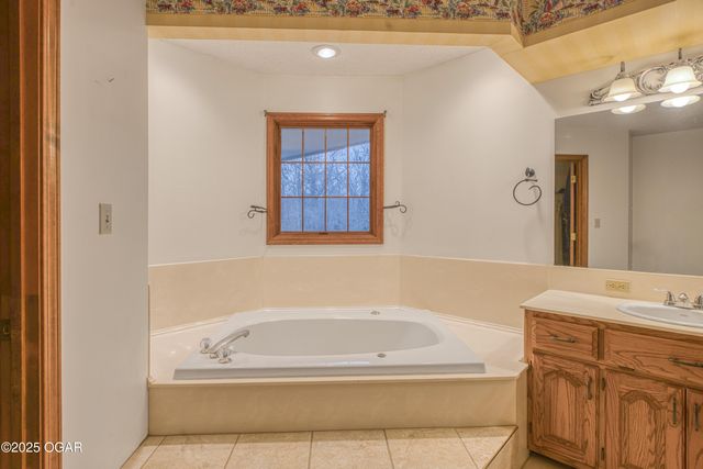 801 Rustic Ridge, Joplin, MO 64804