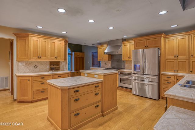 801 Rustic Ridge, Joplin, MO 64804