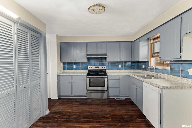 1701 W THAMES Drive, Peoria, IL 61614