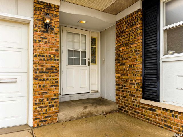 1701 W THAMES Drive, Peoria, IL 61614