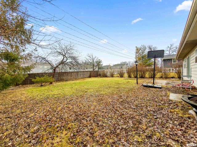 1701 W THAMES Drive, Peoria, IL 61614