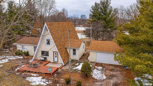 6897 N Cantrall Creek Road, Cantrall, IL 62625