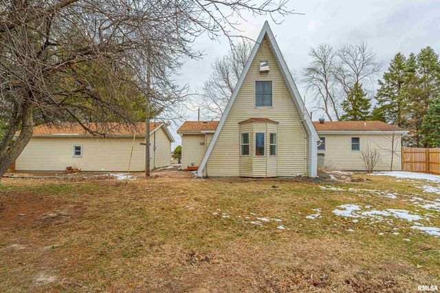 6897 N Cantrall Creek Road, Cantrall, IL 62625