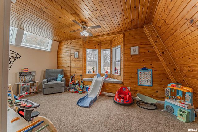 6897 N Cantrall Creek Road, Cantrall, IL 62625