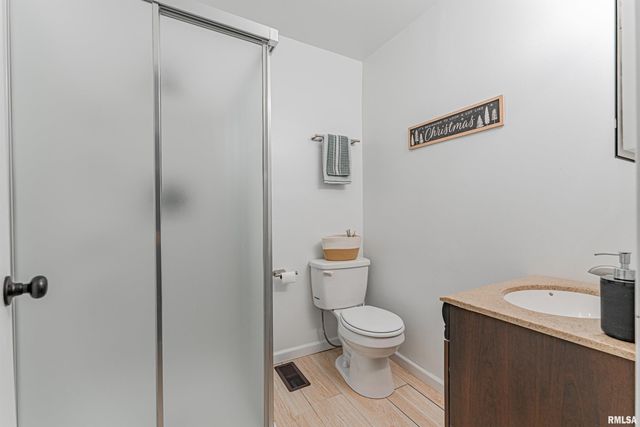 6897 N Cantrall Creek Road, Cantrall, IL 62625