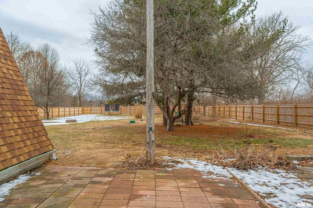 6897 N Cantrall Creek Road, Cantrall, IL 62625