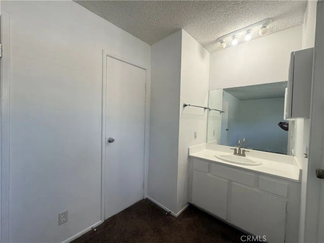 10570 White Oak, Riverside, CA 92505