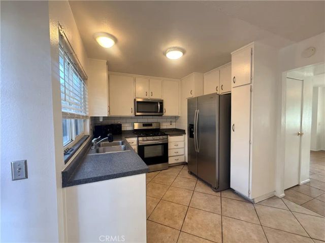 10570 White Oak, Riverside, CA 92505