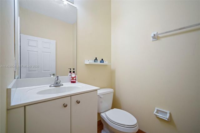 10242 NW 7th St 209, Miami, FL 33172