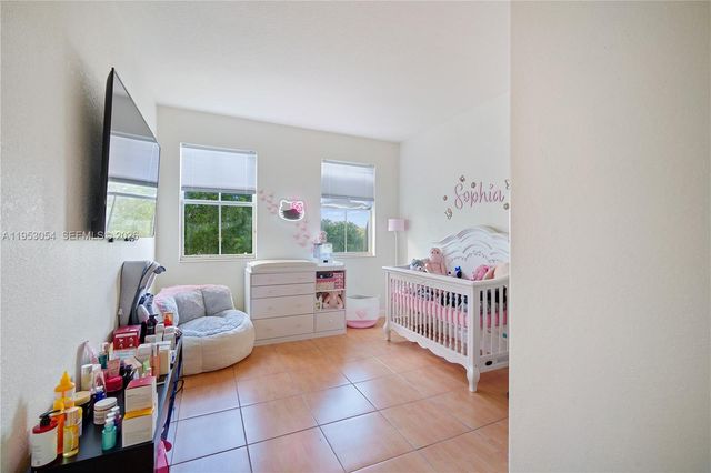 10242 NW 7th St 209, Miami, FL 33172