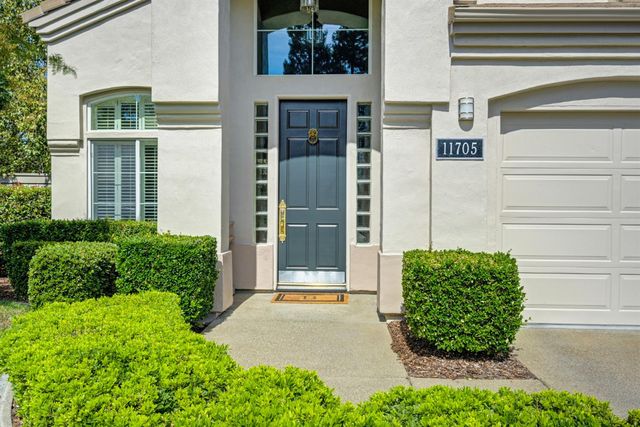 11705 Gold Parke Ln, Gold River, CA 95670