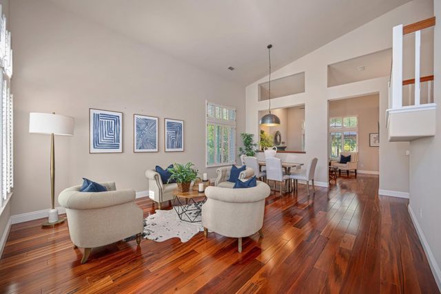 11705 Gold Parke Ln, Gold River, CA 95670