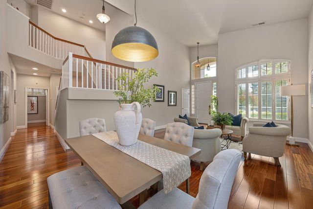 11705 Gold Parke Ln, Gold River, CA 95670