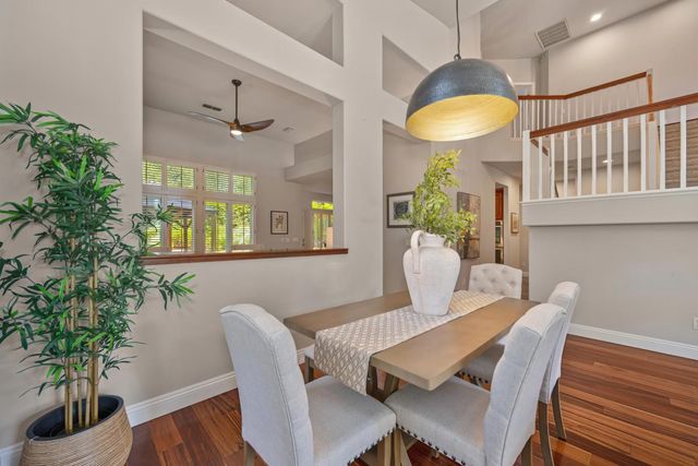11705 Gold Parke Ln, Gold River, CA 95670