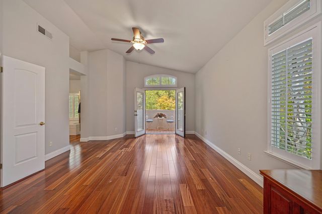 11705 Gold Parke Ln, Gold River, CA 95670