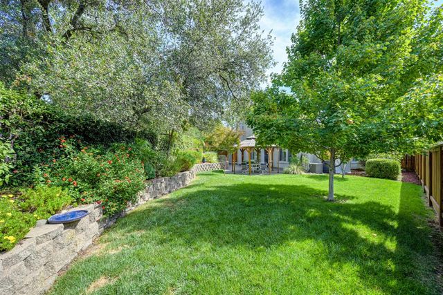 11705 Gold Parke Ln, Gold River, CA 95670