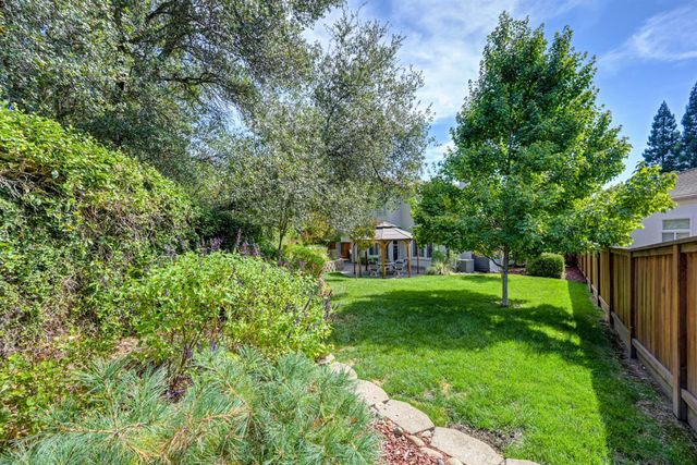 11705 Gold Parke Ln, Gold River, CA 95670