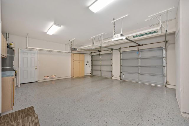 11705 Gold Parke Ln, Gold River, CA 95670
