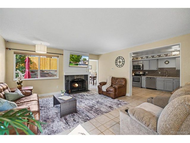 5671 W 71st Ave, Arvada, CO 80003