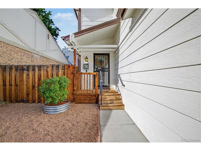 5671 W 71st Ave, Arvada, CO 80003