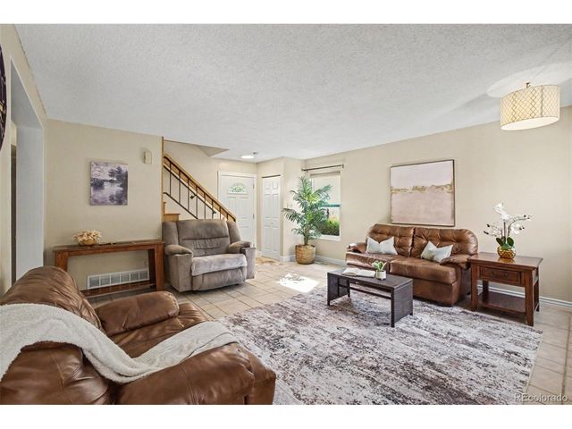 5671 W 71st Ave, Arvada, CO 80003