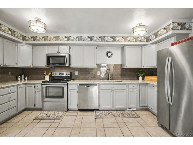 5671 W 71st Ave, Arvada, CO 80003