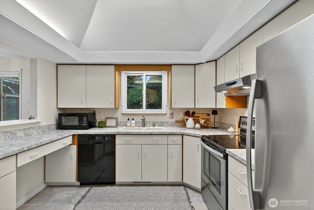 5610 Rosario Way, Anacortes, WA 98221