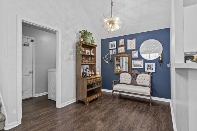 400 Bradford Colony Drive, Lexington, KY 40515