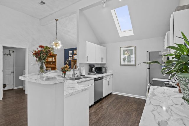 400 Bradford Colony Drive, Lexington, KY 40515