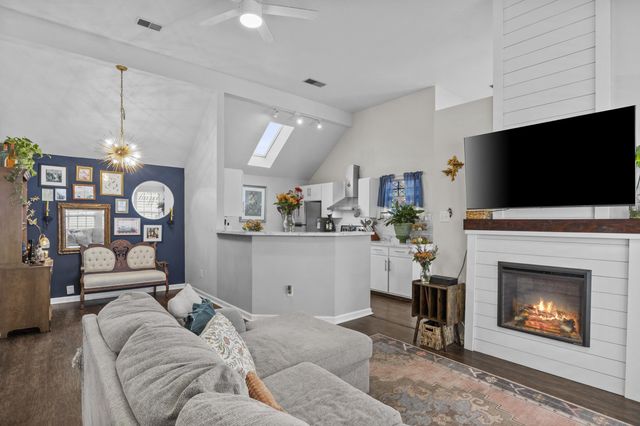 400 Bradford Colony Drive, Lexington, KY 40515