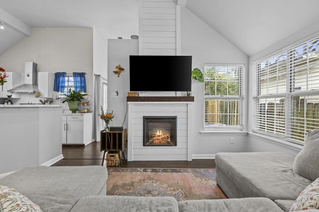 400 Bradford Colony Drive, Lexington, KY 40515