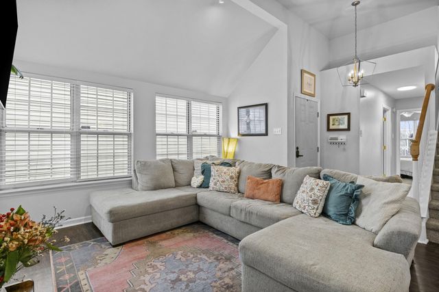 400 Bradford Colony Drive, Lexington, KY 40515