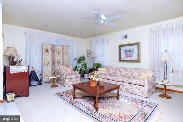 13 DENISE CT, Bear, DE 19701