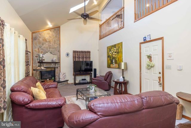 13 DENISE CT, Bear, DE 19701